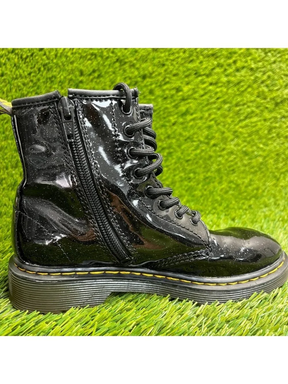 Dr. Martens 1460 Glitter Girls Size 1Y Black Casual Outdoor Side Zip Ankle Boots